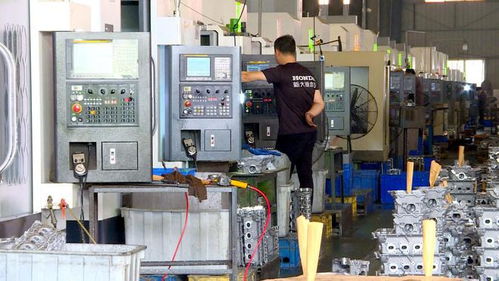 新建工廠快投產(chǎn) 投產(chǎn)企業(yè)趕訂單 四川鄰水工業(yè)經(jīng)濟(jì)沖刺 雙過(guò)半